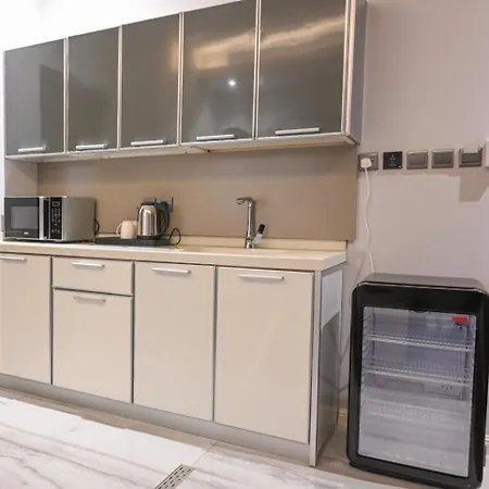 جاردن إيست هوتيل-الخبر Ra's Munaysif Extérieur photo