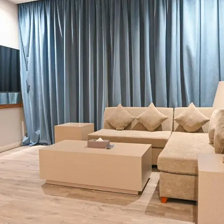 جاردن إيست هوتيل-الخبر Ra's Munaysif Extérieur photo