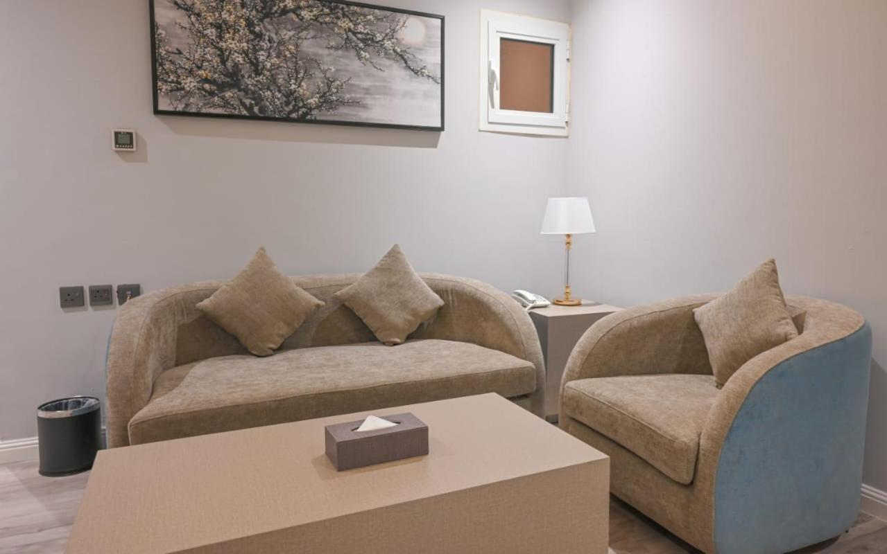 جاردن إيست هوتيل-الخبر Apartment Ra's Munaysif